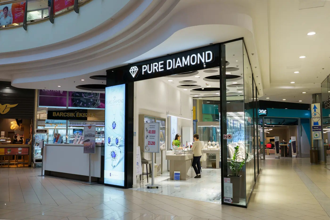 PURE DIAMOND üzlet