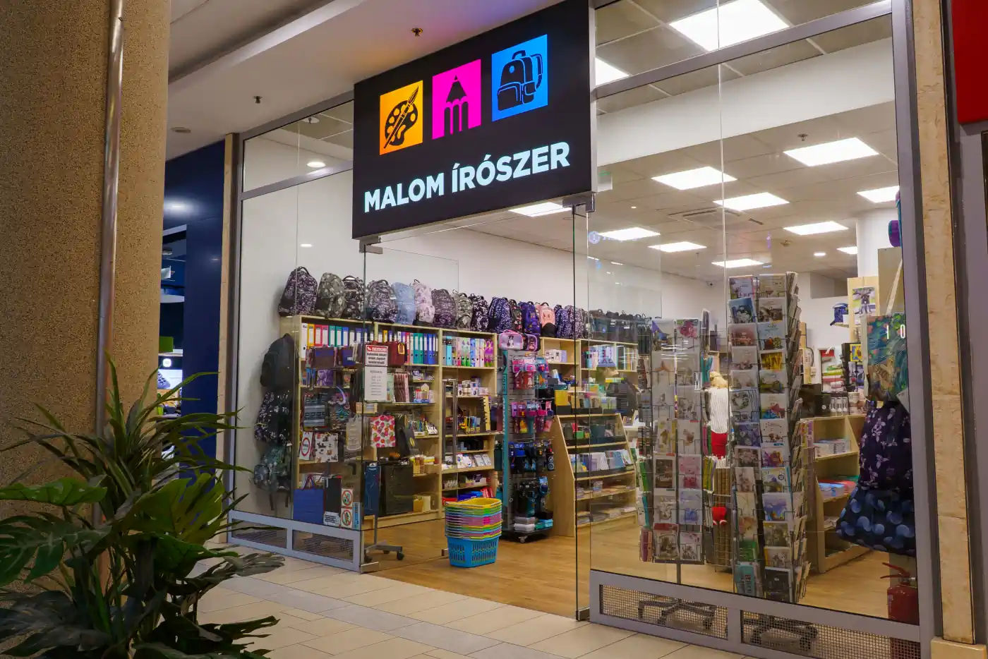 Malom írószer üzlet