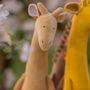 žaislai | minkšti | garstyčių spalvos žirafa, šviesiai rudos