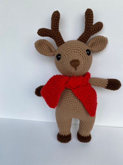 žaislai | minkšti | Kalėdinis elniukas su šalikėliu. 27cm il