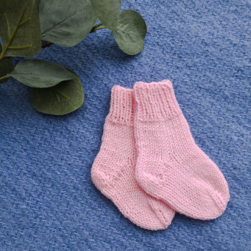 Merino vilnos kojinytės naujagimei, 8-9 cm, rožinė spalva avalynė | kojinės | merino vilnos kojinytės naujagimei, 8-9
