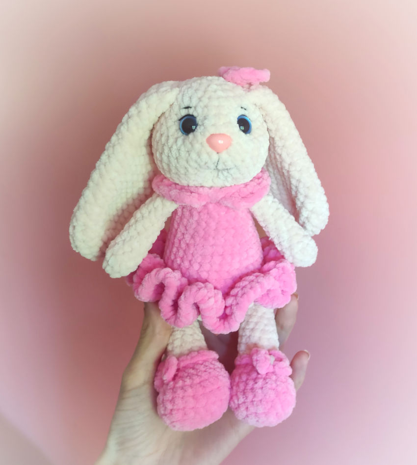 Zuikutė su suknele apie 23cm ūgio žaislai | minkšti | zuikutė su suknele apie 23cm ūgio