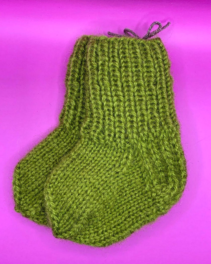 avalynė | kojinės | žalia samana - unisex, 10 cm