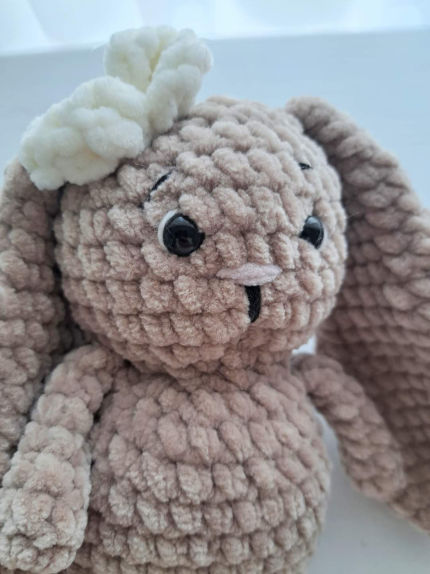 žaislai | minkšti | Mažoji zuikė  smalsutė   20cm  yra įvair