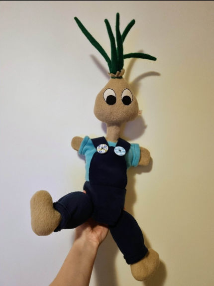 žaislai | lėlės | Pirštininė lėlė - svogūnas užsideda ant 