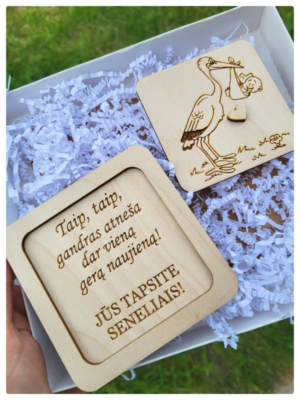 Pranešimas - padėkliukas apie ateinantį kūdikėlį  