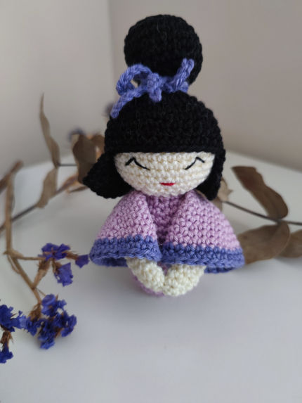 žaislai | lėlės | Nerta japoniška lėlė violetinės spalvos 