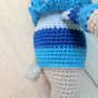 žaislai | minkšti | minkštas meškutis su dryžuotu megztiniu 