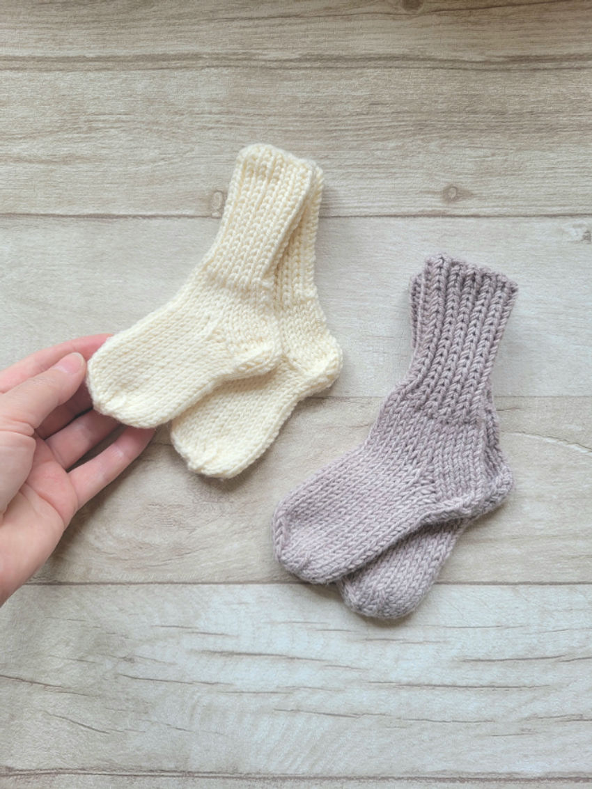 Kojinaičių komplektas 9 ir 10 cm merino vilna pirmosios kojinaitės avalynė | kojinės | kojinaičių komplektas 9 ir 10 cm merino