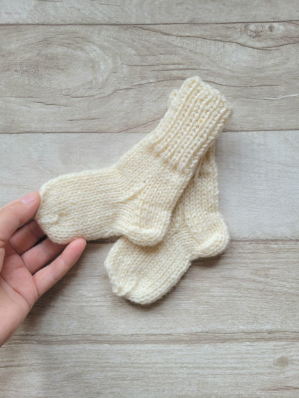 Vilnos kojinaitės 10 cm pirmosios kojinaitės dovana naujagimiui avalynė | kojinės | Vilnos kojinaitės 10 cm pirmosios kojin