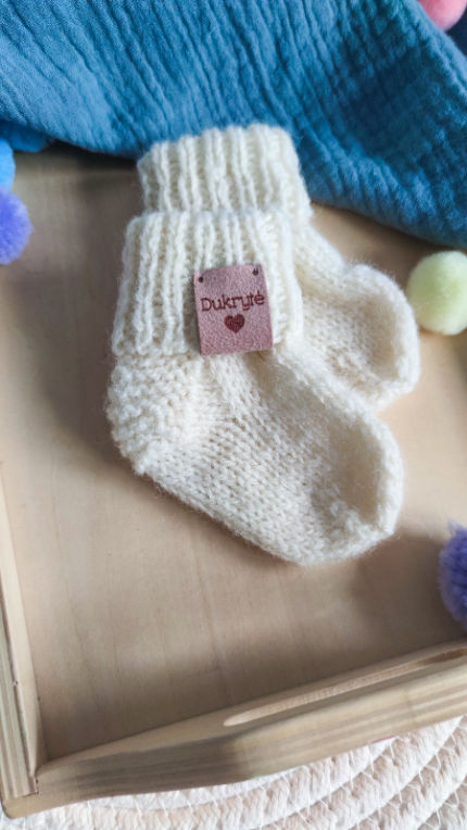 avalynė | kojinės | Vilnos kojinytės kūdikiui 9 cm