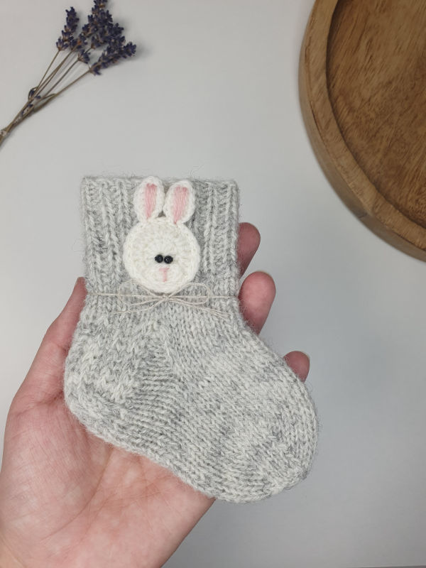 Šiurkščios vilnos kojinytės naujagimiui pėdutės ilgis 9cm 