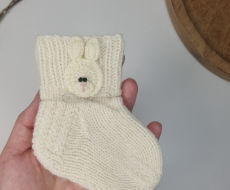 Šiurkščios vilnos kojinytės naujagimiui pėdutės ilgis 9cm