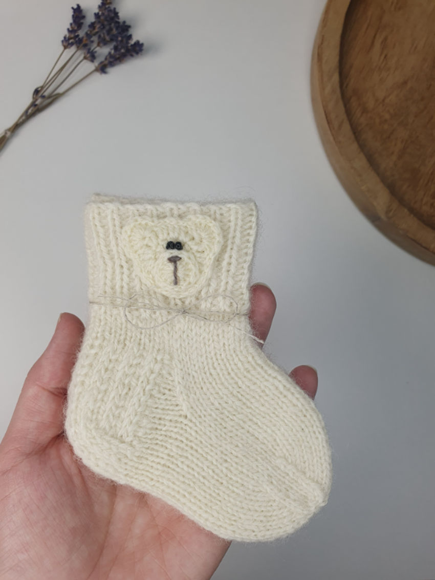 Šiurkščios vilnos kojinytės naujagimiui pėdutės ilgis 9cm avalynė | kojinės | šiurkščios vilnos kojinytės naujagimiui
