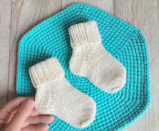 Merino vilnos kojinaitės 9 cm pirmosios kojinaitės dovana naujagimiui 