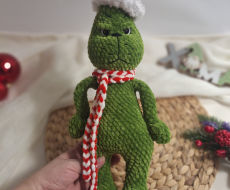 Rankų darbo pliušinis žaislas grinčas 36 cm žalia spalva