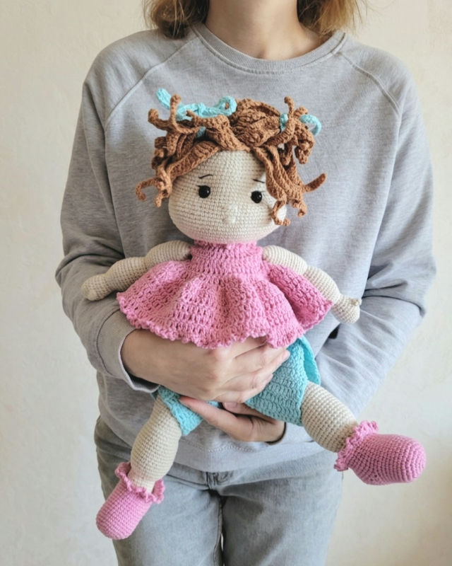 Nerta lėlytė kūdikis 49 cm ūgio drabužėliai nusirengia