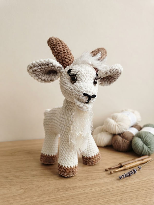 Ožiukas kajus 🐐 - 28 cm ilgio  