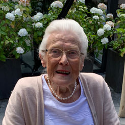 Paula Andries