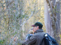 Wandelen door de baobabwouden. © Samuel De Rycke