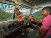 Notre guide et chauffeur en action © Billy Herman