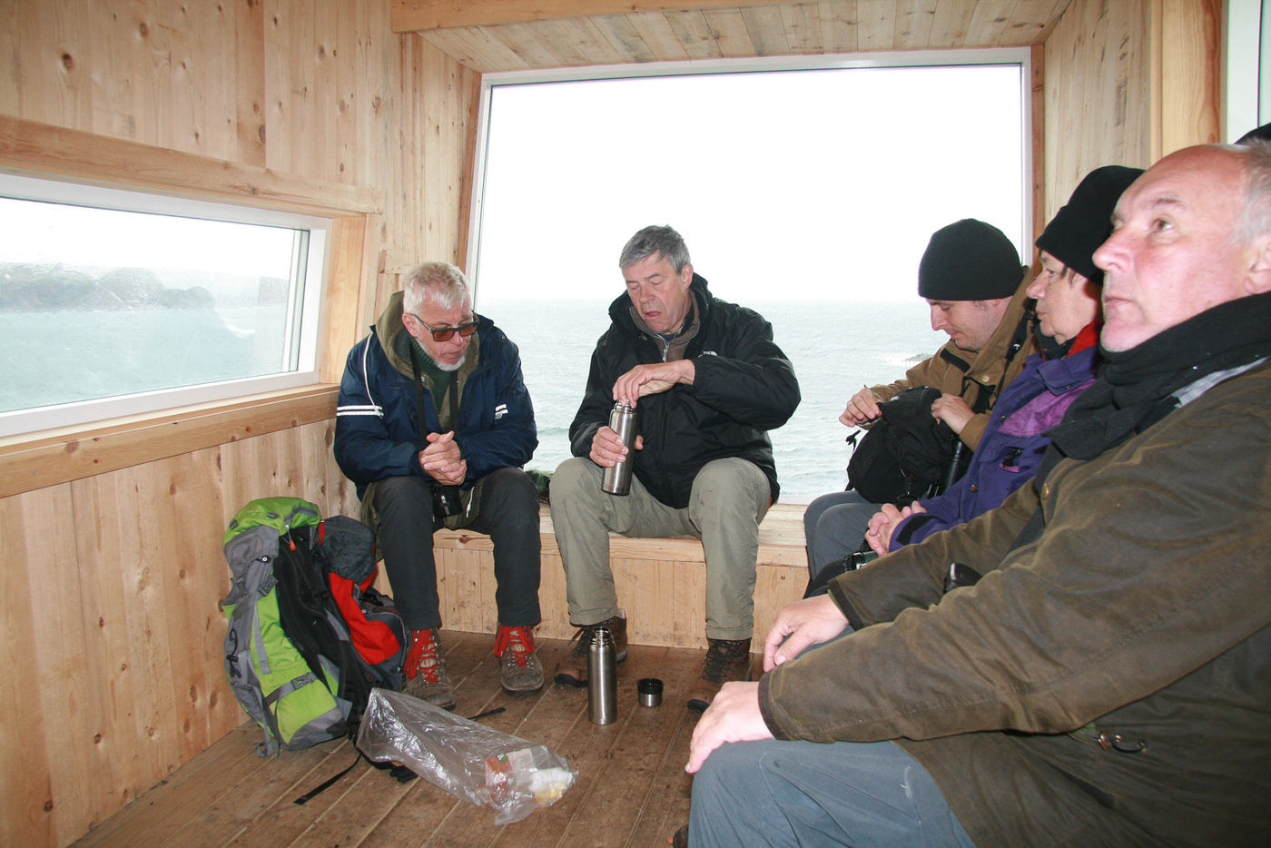 In Varanger zijn comfortabele kijkhutten voorzien. © Wouter Faveyts