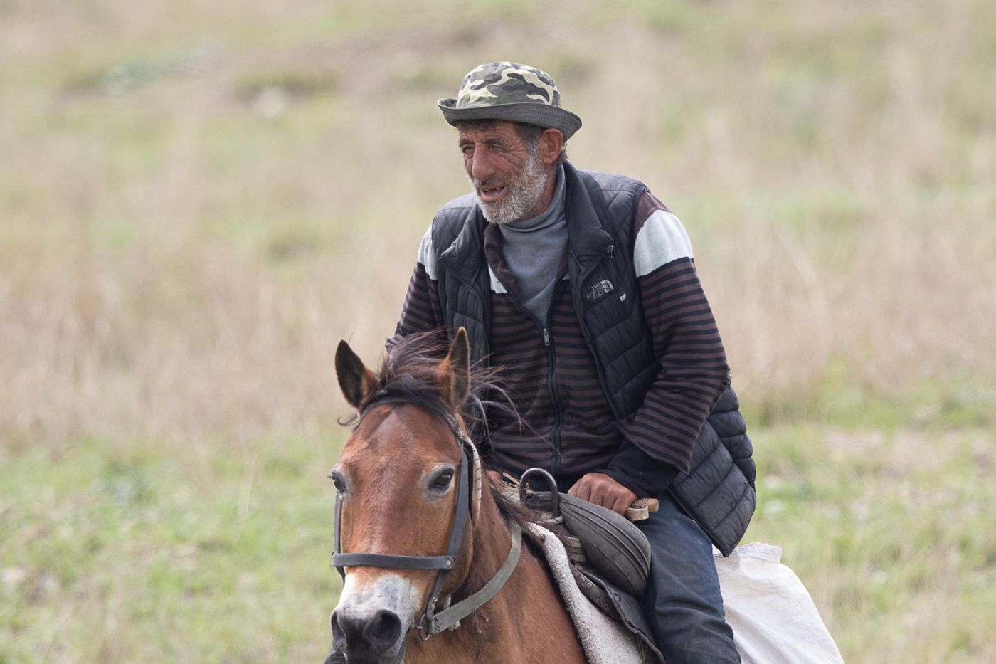 Een lokale veehoeder. © Jan Heip