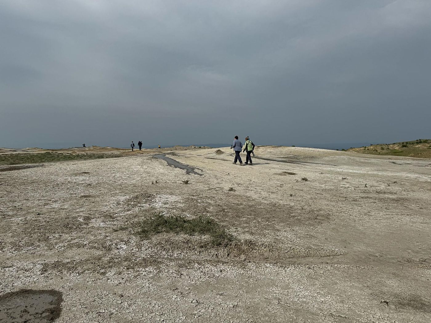 De moddererupties in Takti Tepha. © Jan Heip