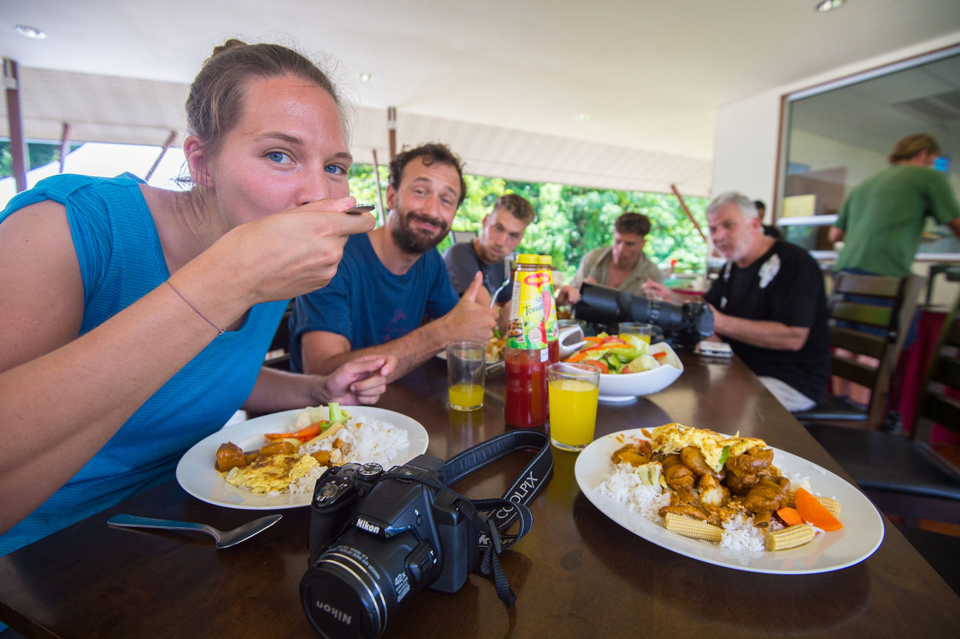 Repas typique de Bornéo : bon appétit ! © Billy Herman