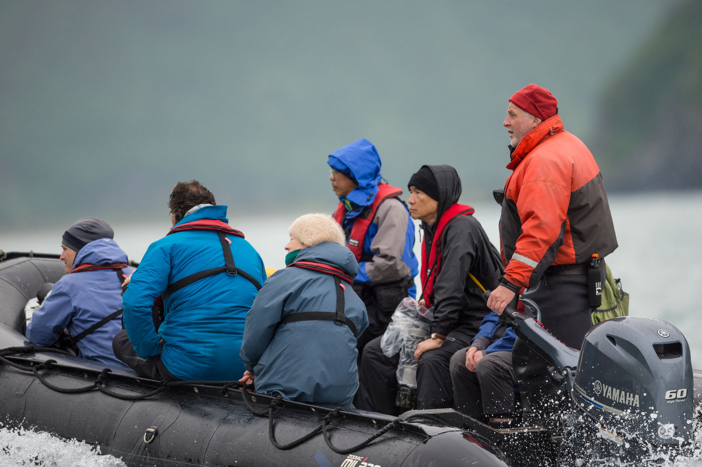 KamtchatkaBillyHerman (251 van 337) Een ervaren kapitein brengt ons naar wal. © Billy Herman