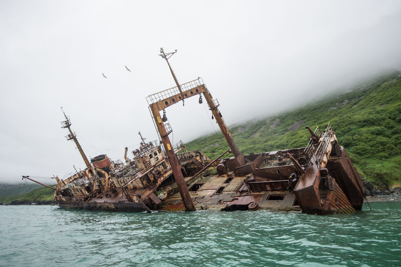 KamtchatkaBillyHerman (252 van 337) Een restant van een oude vissersvloot. © Billy Herman