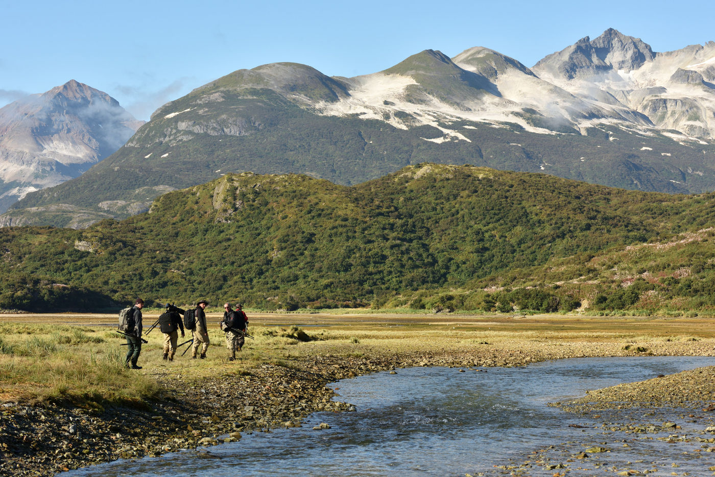 Katmai_Yves-Adams_USA-Alaska_2016_foto-photo_STARLING_reizen-tours_Y84-1120-20160901-4049 Het weer is niet altijd bewolkt in Alaska. Tijdens deze reis scheen de zon uitbundig! © Yves Adams