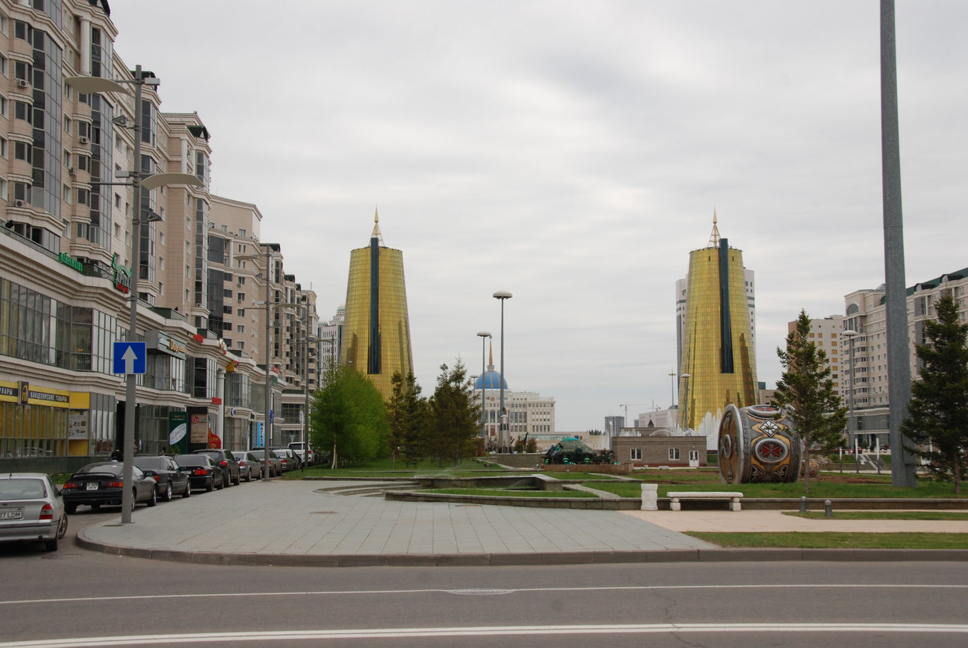 Het centrum van Astana. © Machiel Valkenburg