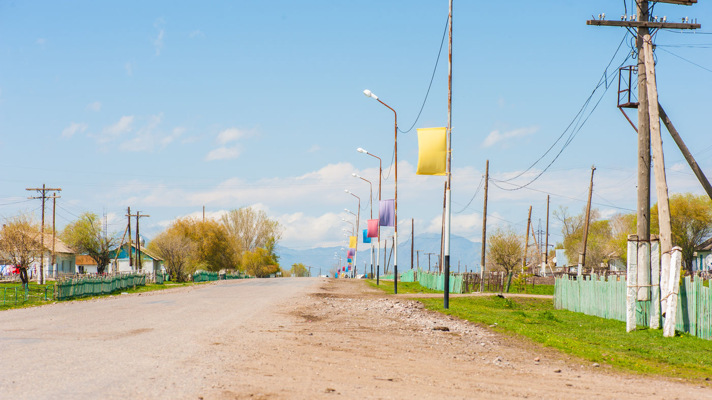 Een blik in het dorp aan de voet van de Altai. © Machiel Valkenburg