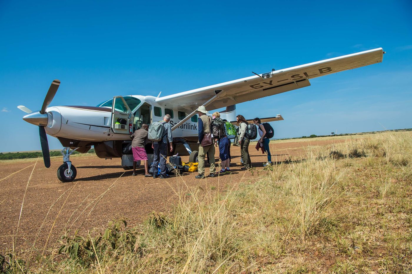 Van Nairobi vliegen we naar de Masai Mara met een klein vliegtuigje. Avontuur verzekerd! © Billy Herman