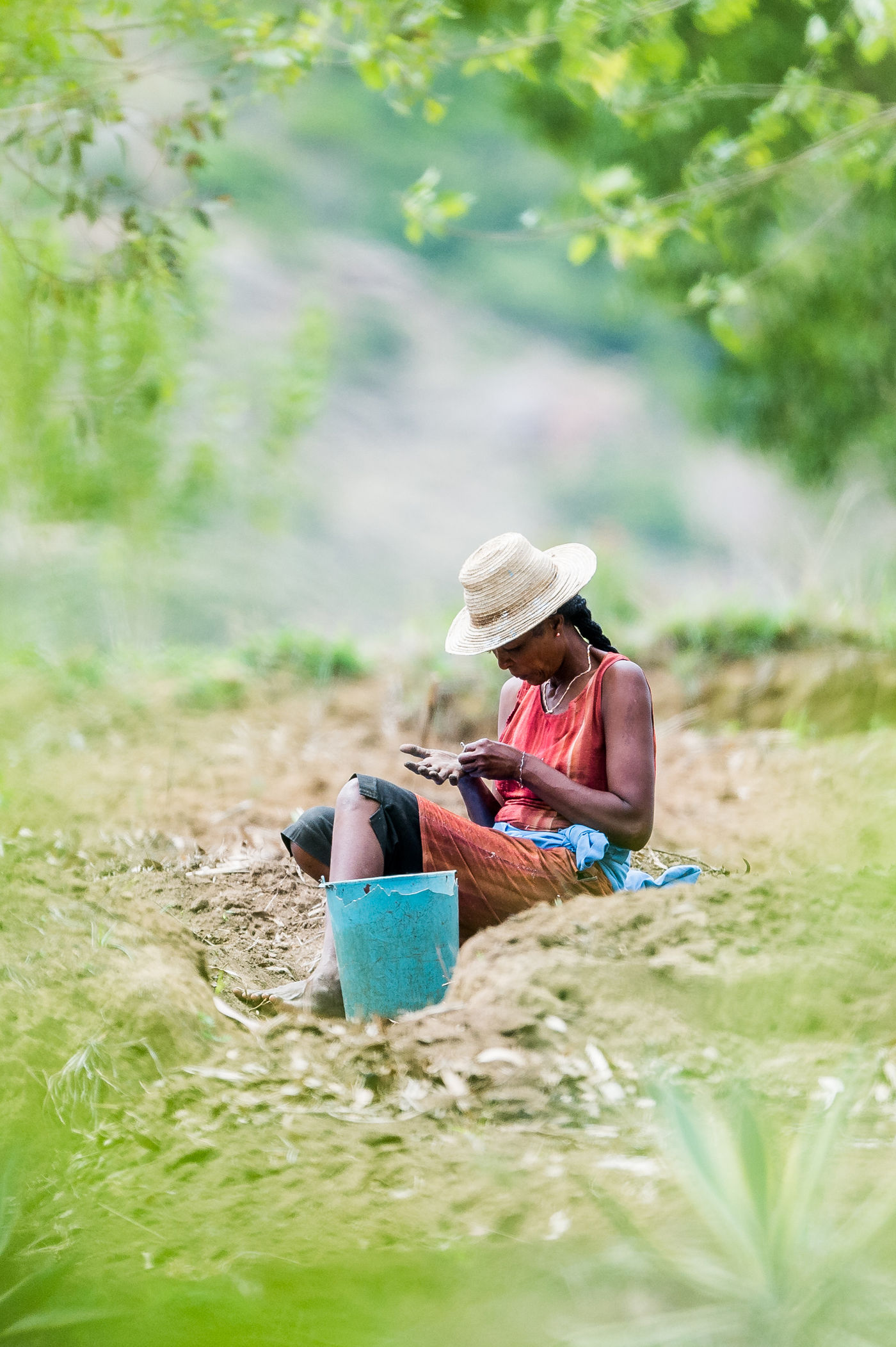 Une pause sur le terrain. © Billy Herman