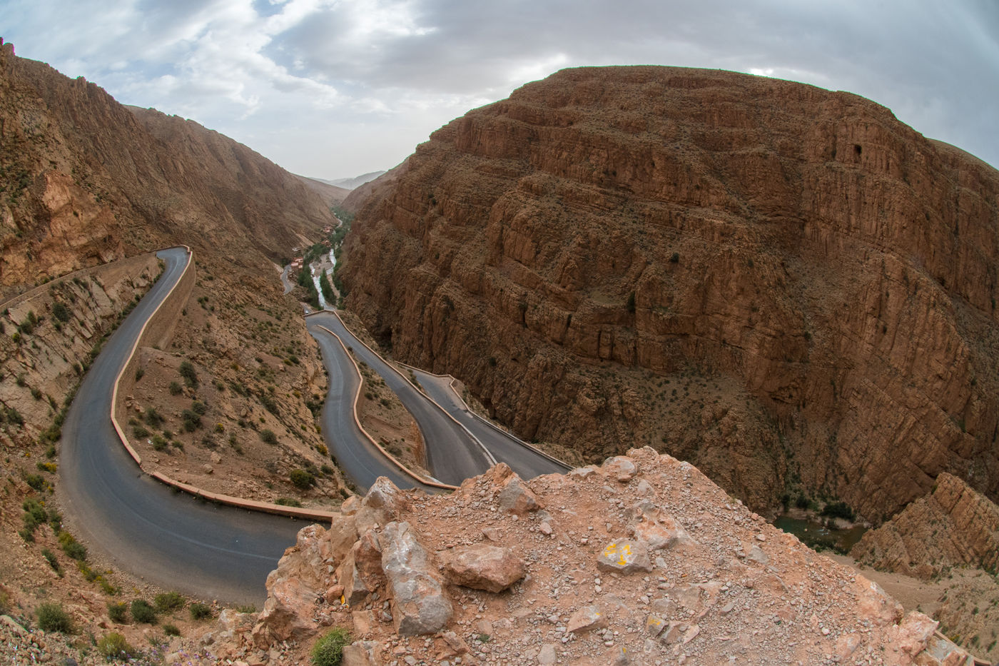 MarokkoBillyHerman (39 van 65) Gorges du Dades heeft naast een kans op het zien van de havikarend ook gewoon spectaculaire vergezichten. © Billy Herman