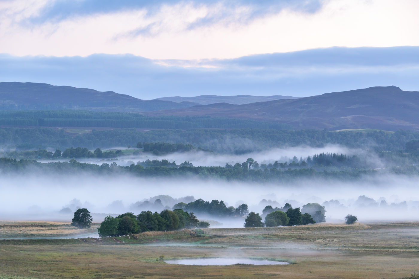 Het rustige Cairngnorms in Schotland. © Bart Heirweg