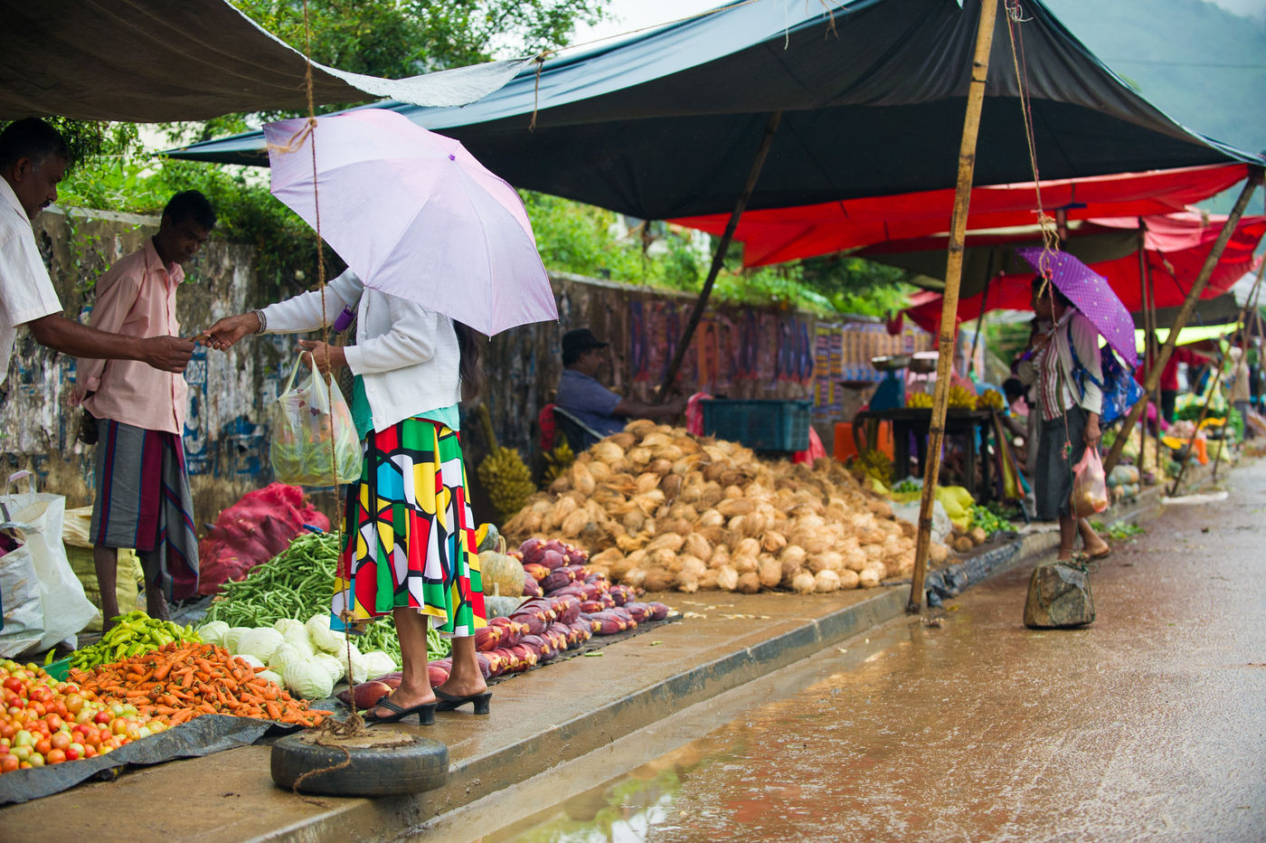 Un marché typique offrant des produits délicieux © Billy Herman