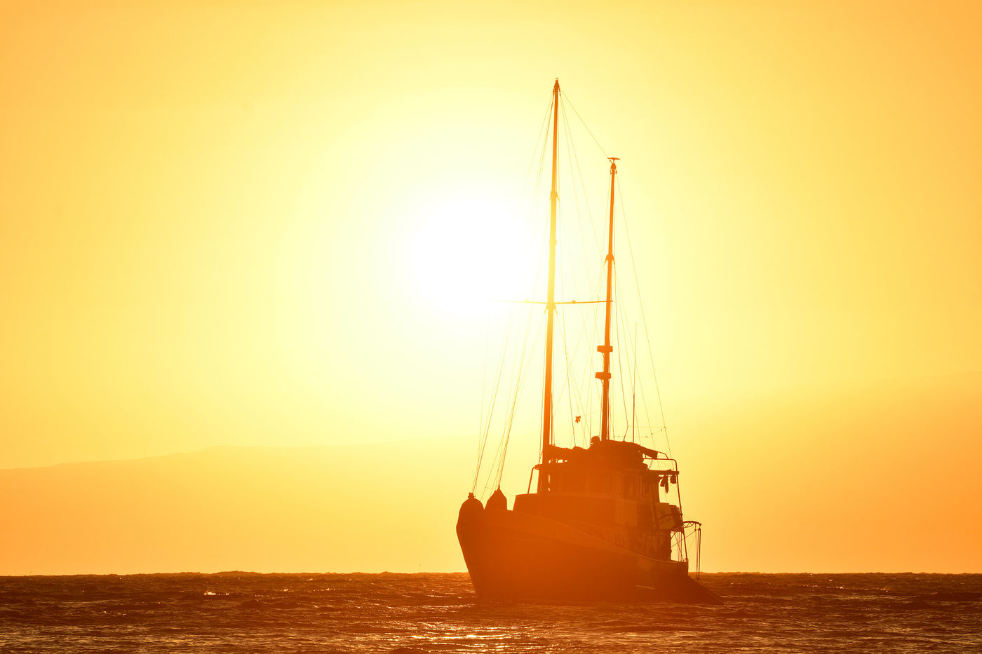 Sfeerbeeld van het schip op de Pacifische Oceaan. © Yves Adams