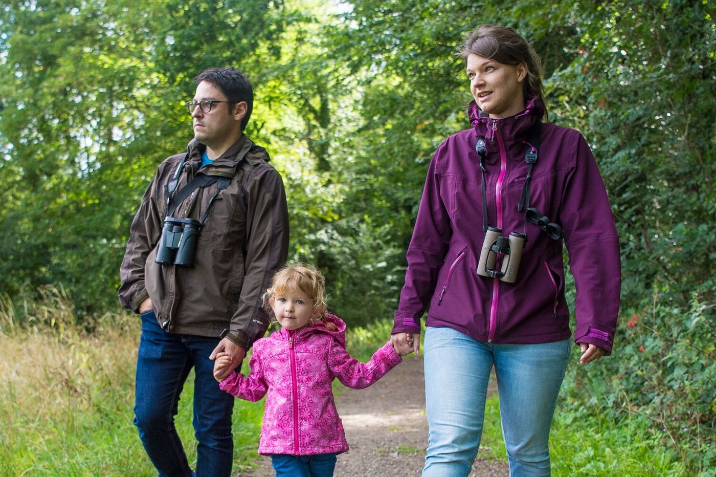 Promenade en forêt, toujours accompagné de jumelles