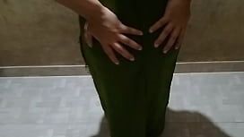 Desi wife flashing big boobs big ass