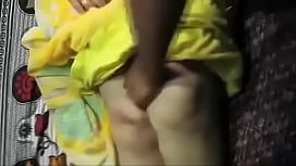 Homely aunty  and neighbour uncle in chennai having sex
