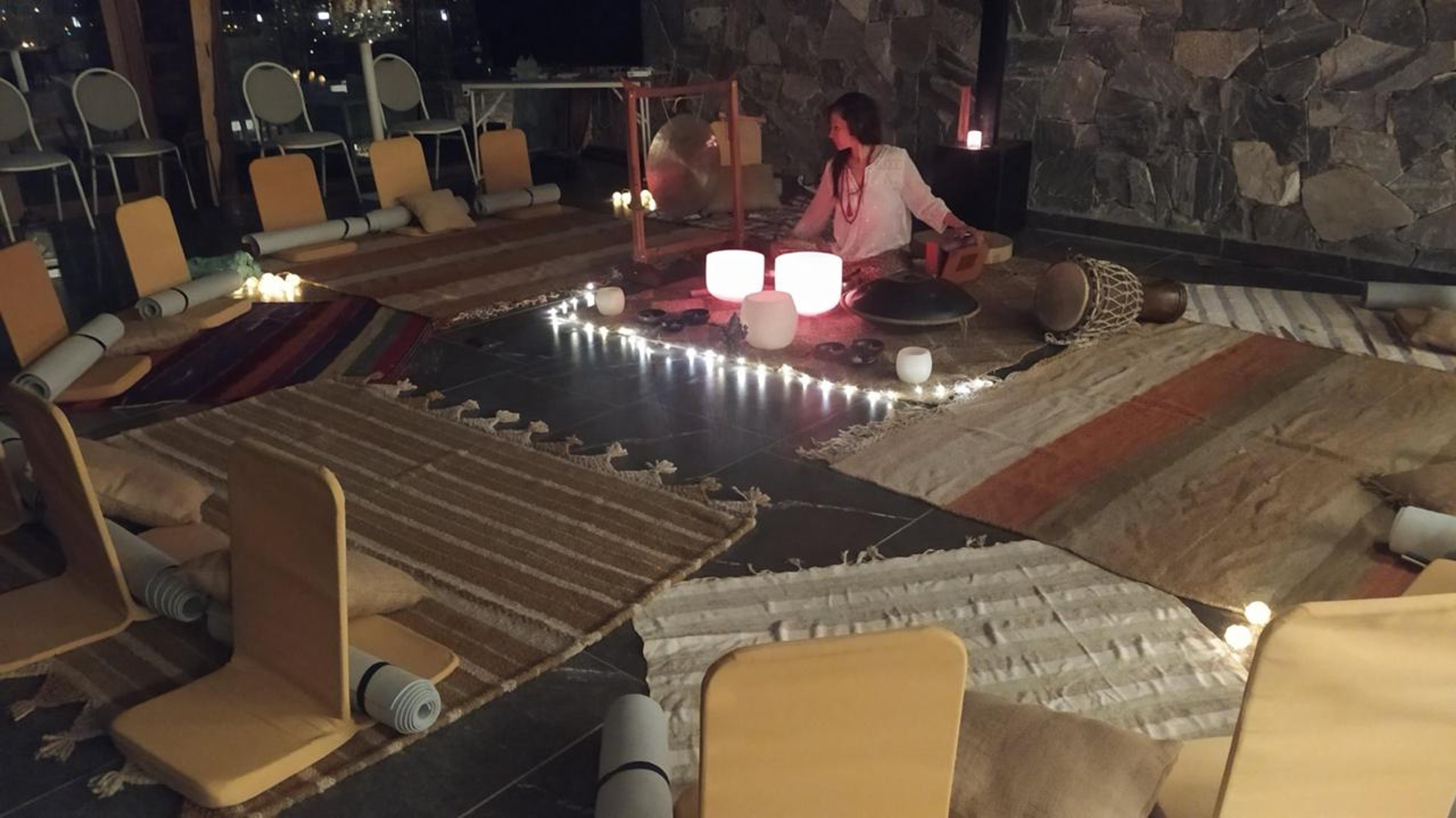 Sala de Sound Healing y meditación guiada en Boden Hotel & SPA, Villa General Belgrano, enero 2022.