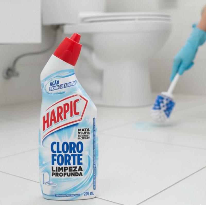 Harpic Cloro Forte, Desinfetante e Desodorizador Sanitário, 200ml