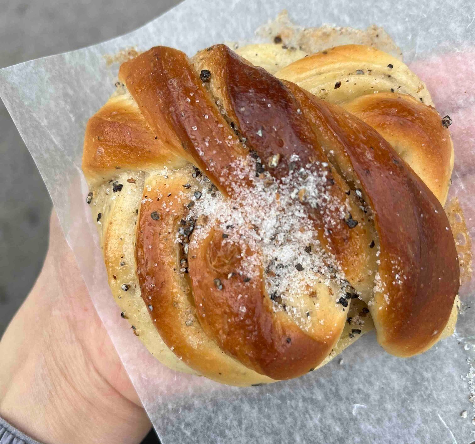 Cinnamon bun