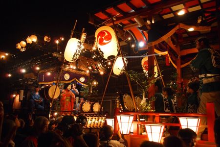 春日神社 秋の例大祭の様子を写した写真