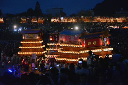 伊曽乃神社例大祭の様子を写した写真