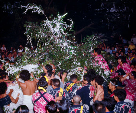 榊祭の様子を写した写真