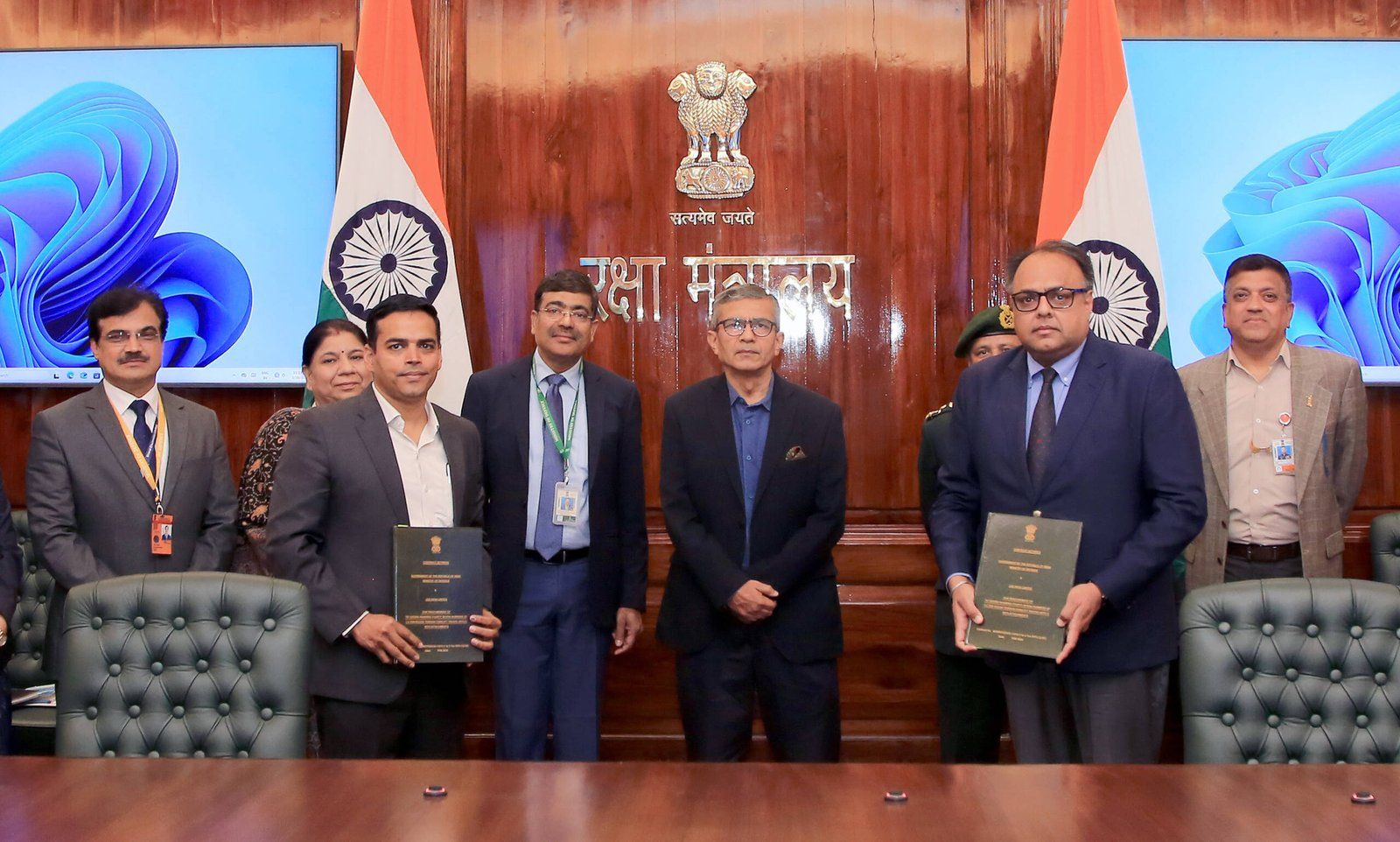 Defence Ministry Signs ₹697.35 Cr Deal for 1,868 Rough Terrain Forklifts